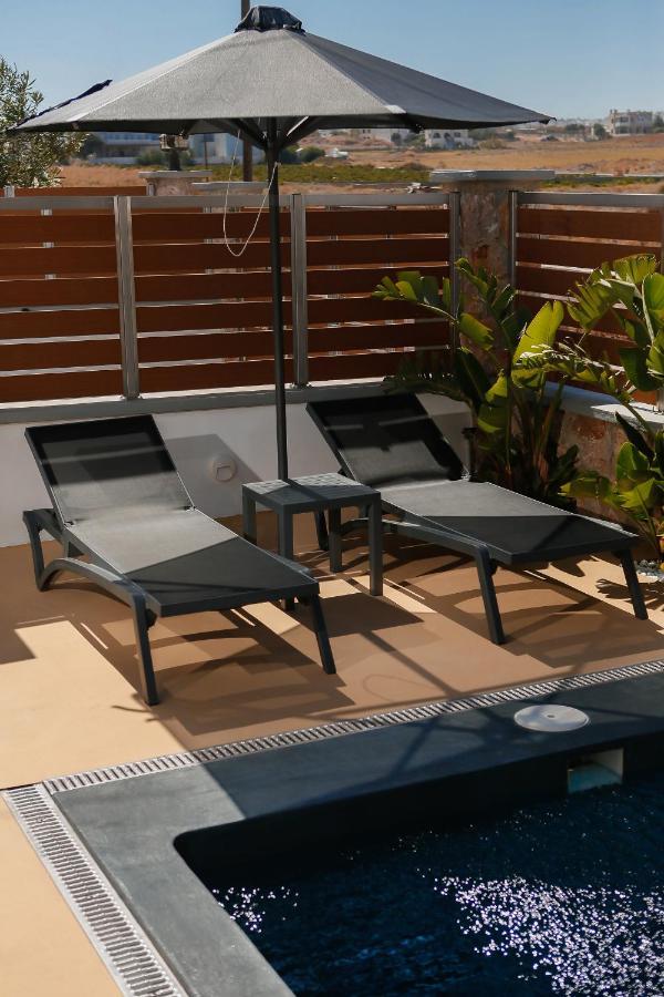 מונוליתוס The Z Private Villa, Santorini מראה חיצוני תמונה